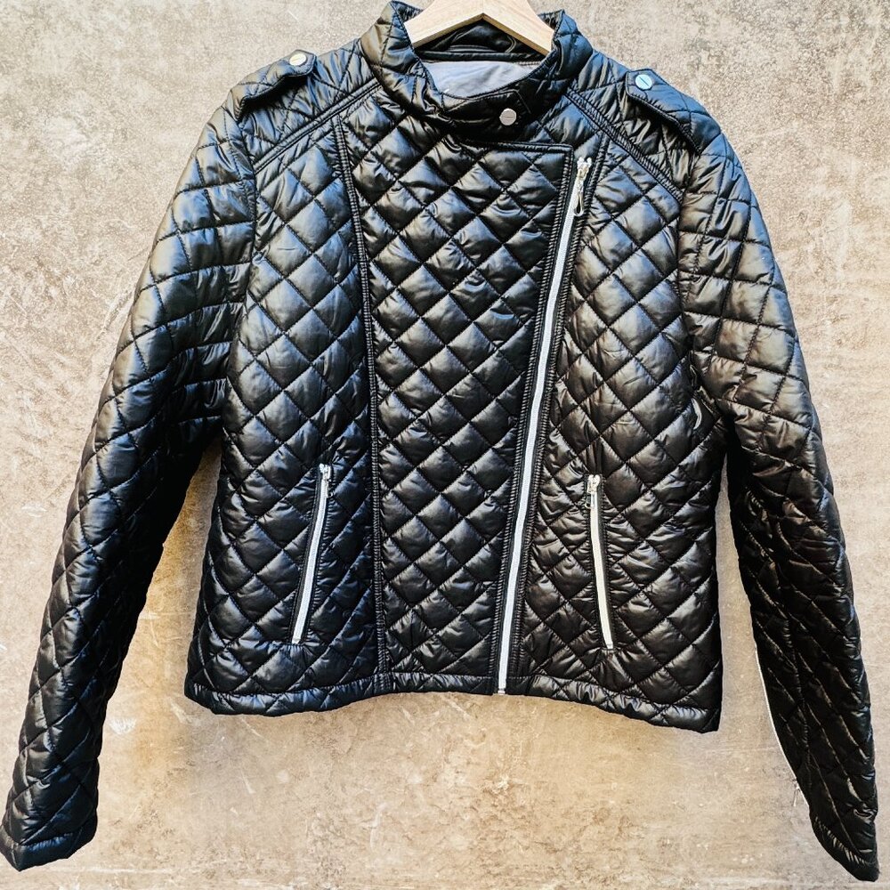NWOT KENNETH COLE NY BLACK QUILTED PUFFER MOTO JACKET. SIZE XL.